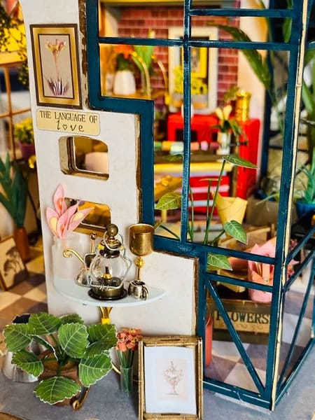 Customer photo review of Maison miniature La boutique de fleurs d'Emily