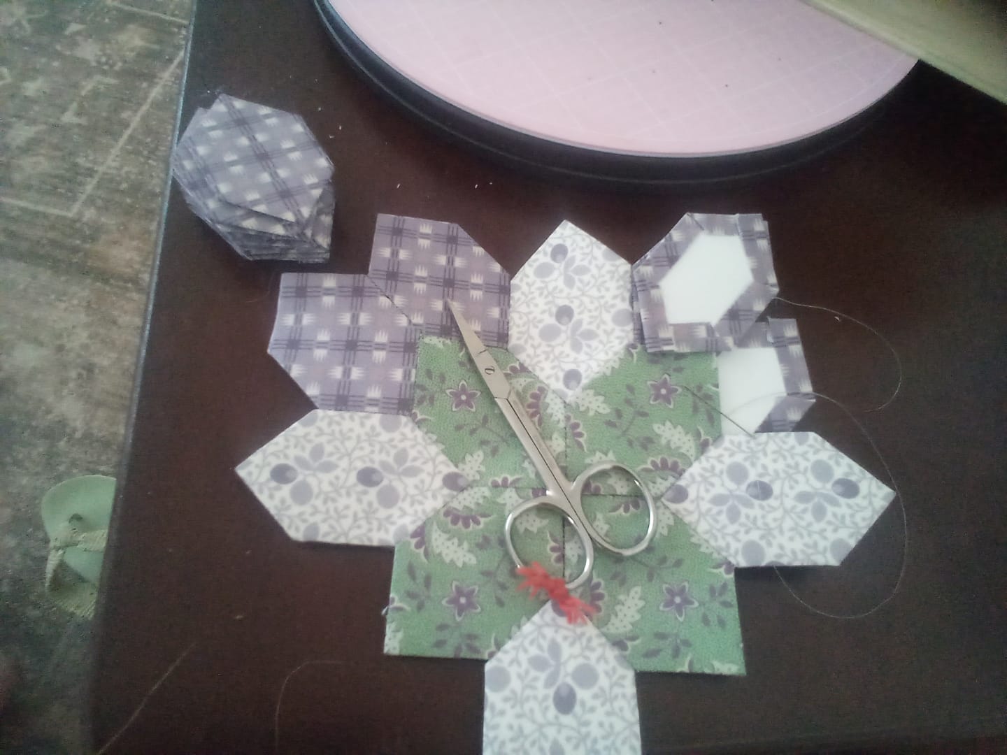 Customer photo review of TACK IT EASY 1" HONEYCOMB TEMPLATE
