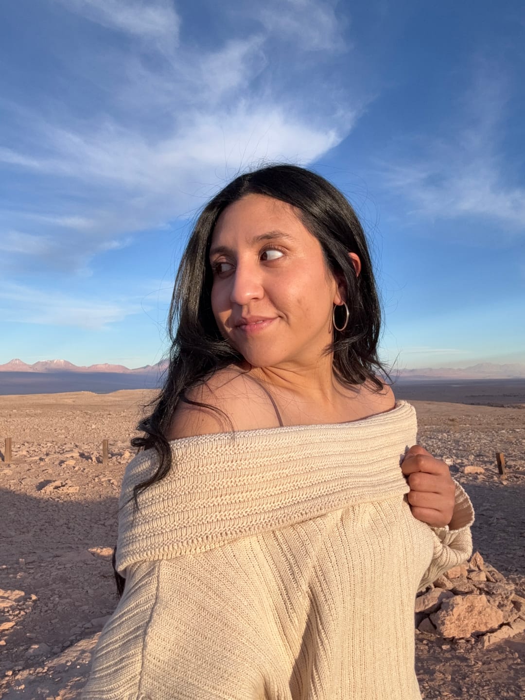 Customer photo review of (PRE-VENTA) SWEATER LINA CRUDO - CHALECO DE ALGODÓN OFF SHOULDER OVERSIZE