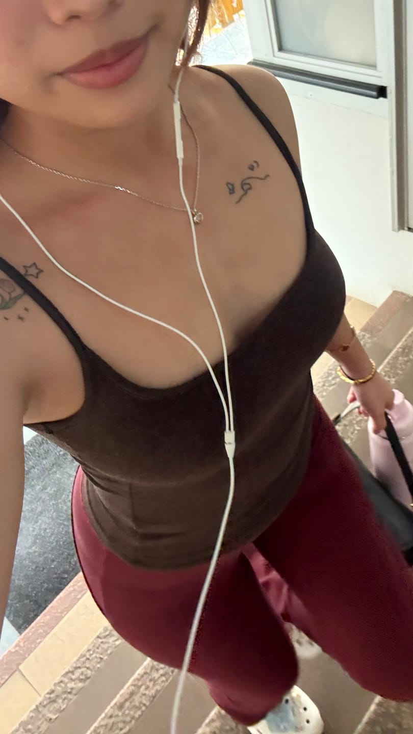 Customer photo review of Riley Bra Top