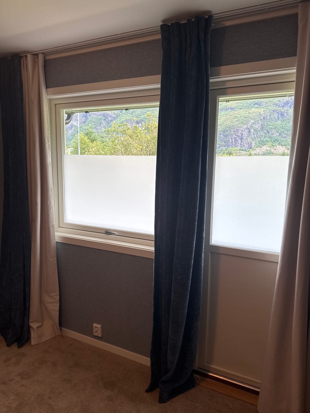 Customer photo review of Supreme Static Nordic Frost matt vindusfolie