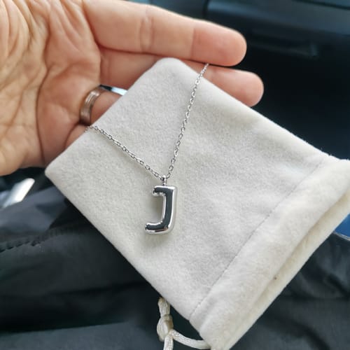Customer photo review of Collar Letras Lisas