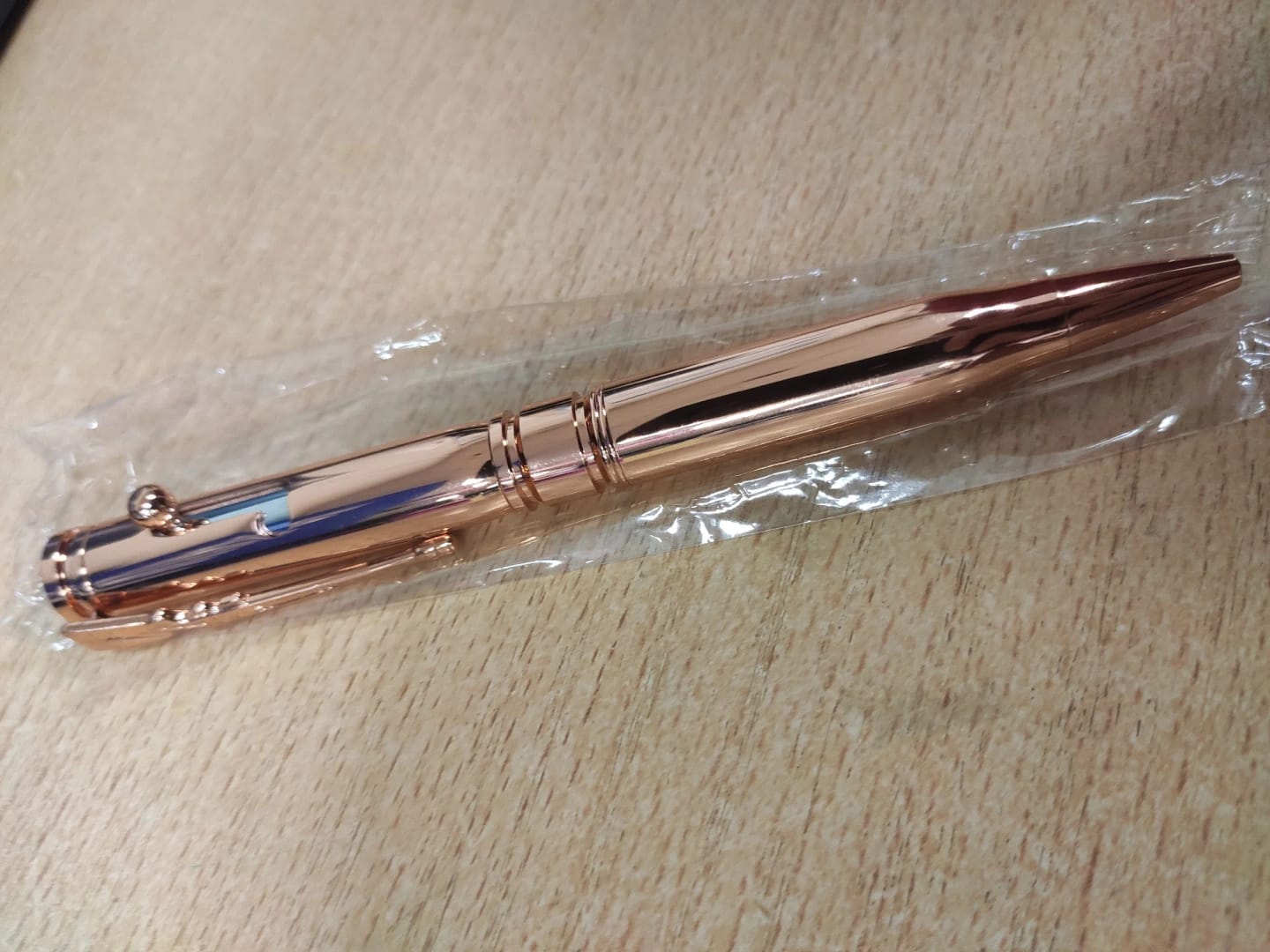 Customer photo review of Luxury Heavy Metal Ballpoint Pen