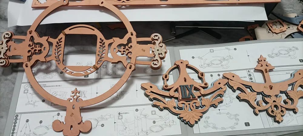 Customer photo review of Puzzle 3D Horloge murale romantique