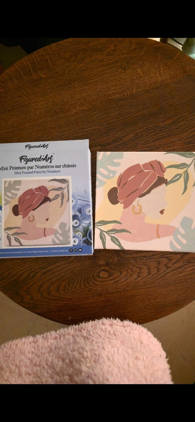 Customer photo review of Mini Peinture par Numéros 20x20cm avec cadre Femme au Turban de profil
