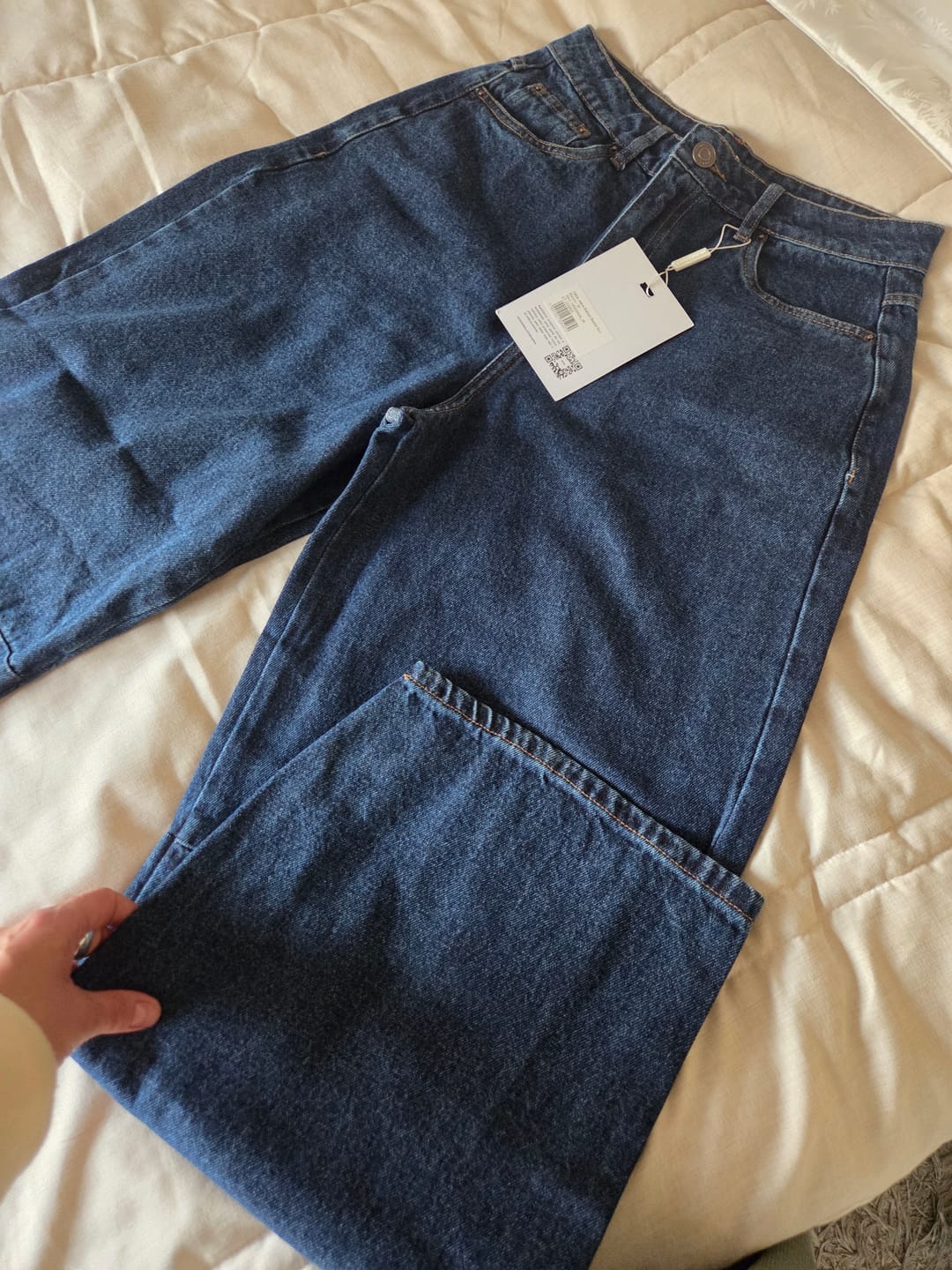 Customer photo review of Calça Jeans Balloon Baobá Azul Escuro