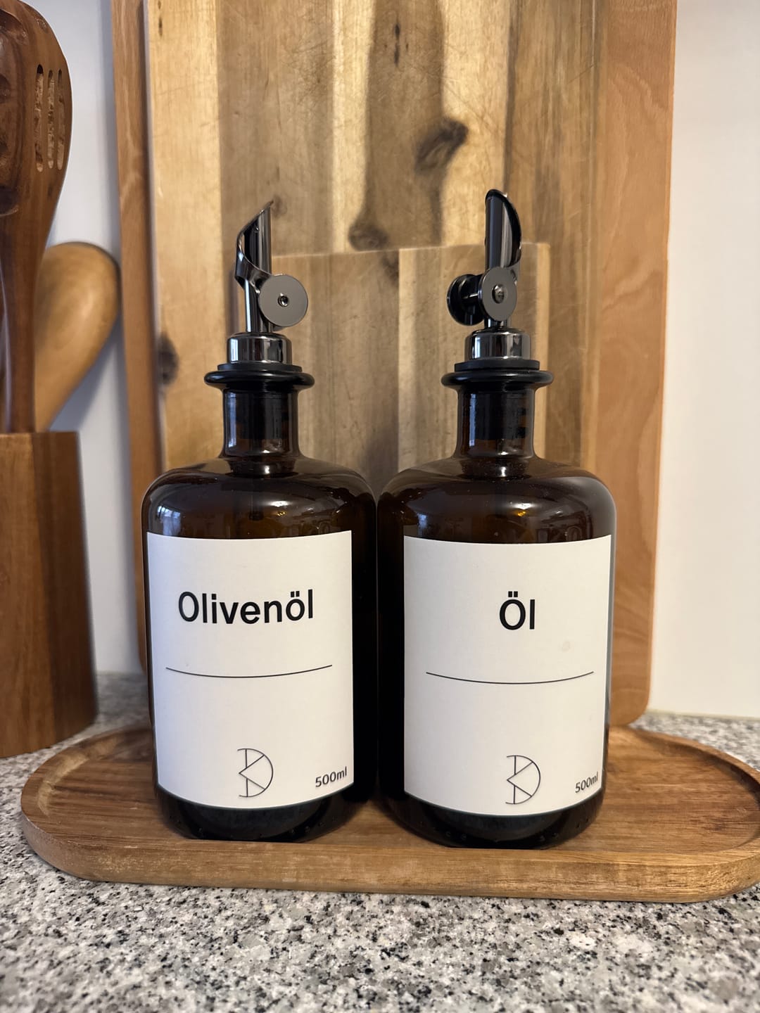 Customer photo review of Ölflasche aus Braunglas – 500 ml mit Edelstahl-Ausgießer & UV-Schutz