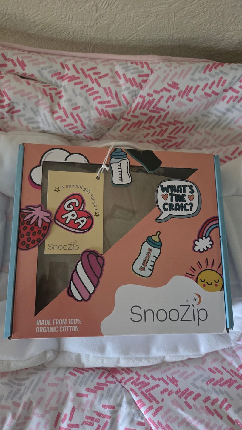 Customer photo review of SnooZip Gift Box