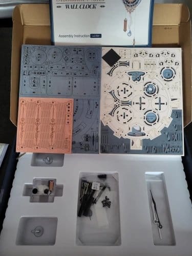 Customer photo review of Puzzle 3D Horloge murale romantique