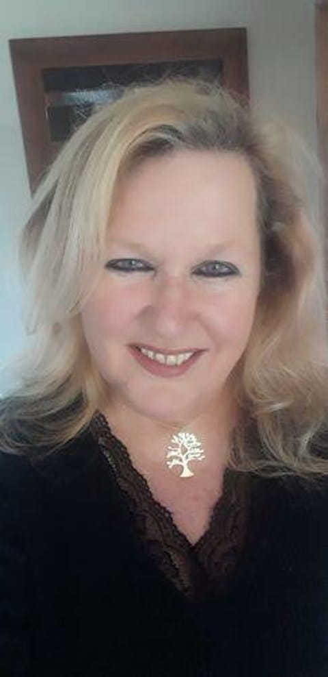 Customer photo review of Personalisert slektstre-halskjede
