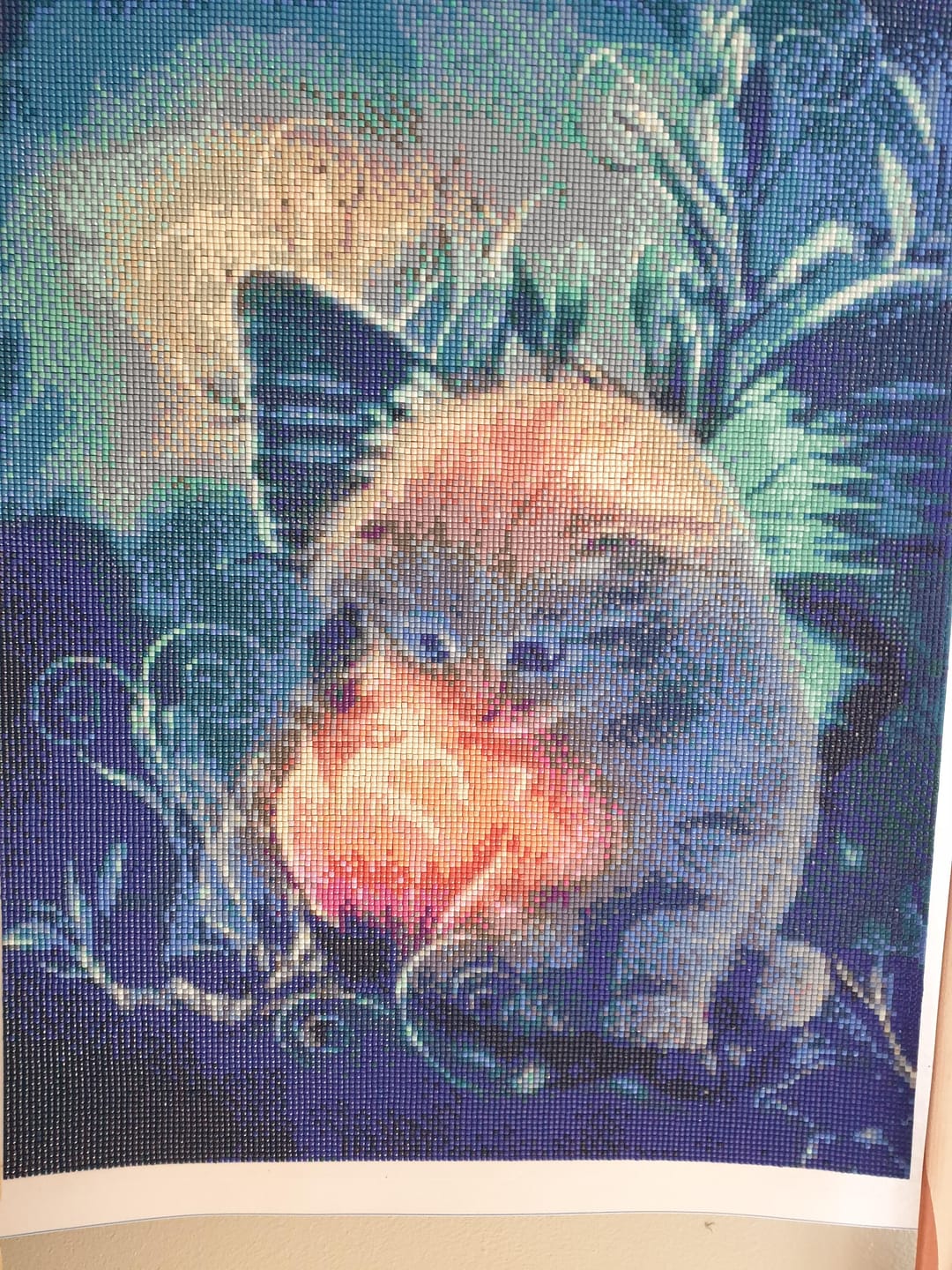 Customer photo review of Broderie Diamant - Petit Chat Curieux et fleur magique
