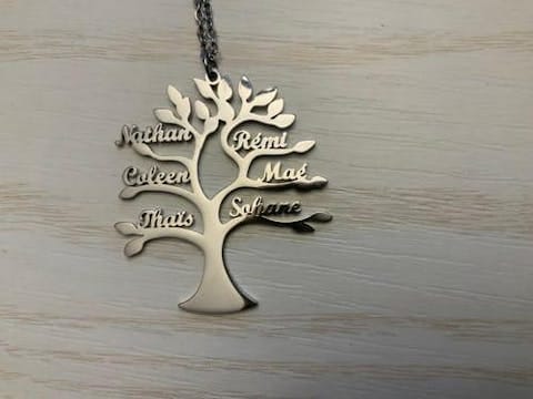 Customer photo review of Personalisert slektstre-halskjede