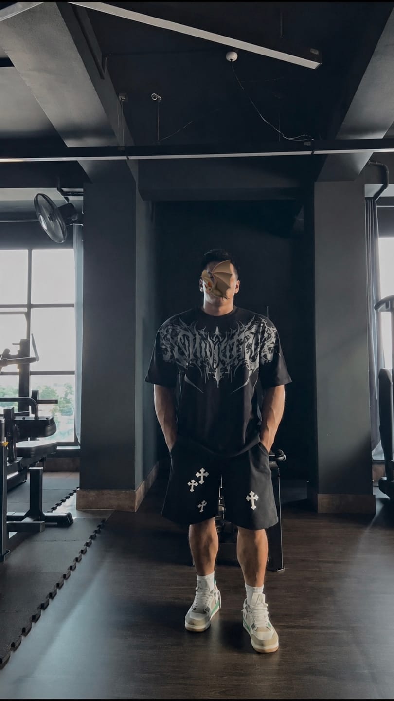 Customer photo review of SKELRETH OVERSIZED T-SHIRT [GHOST]