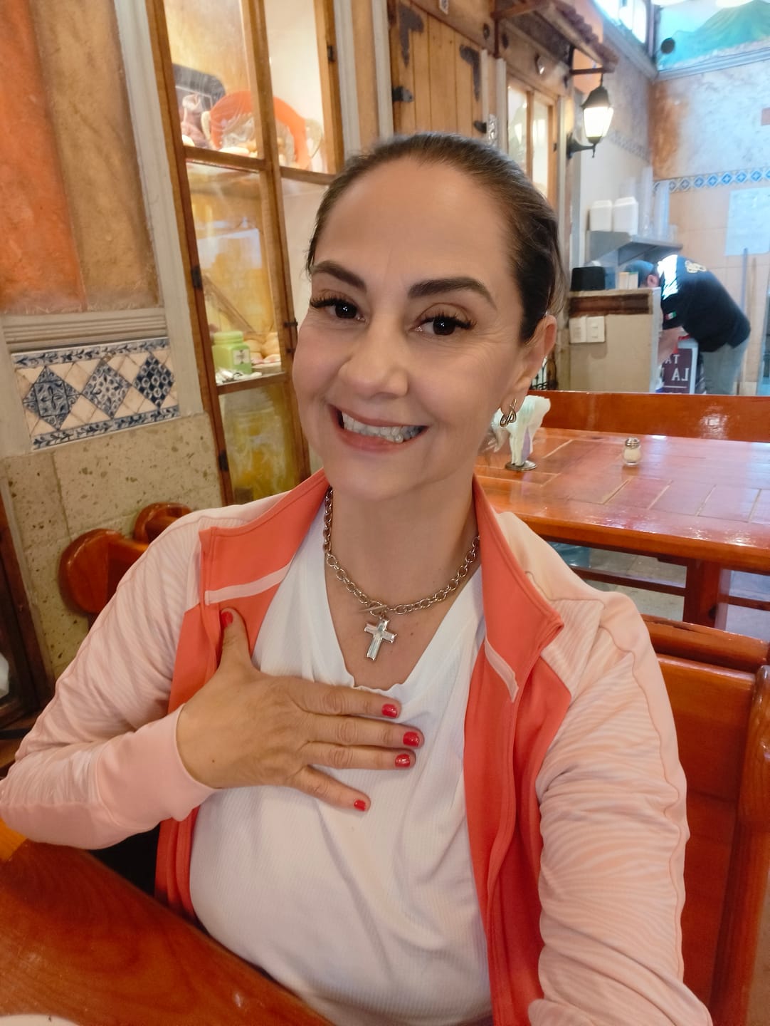 Customer photo review of Collar Gloria Plata
