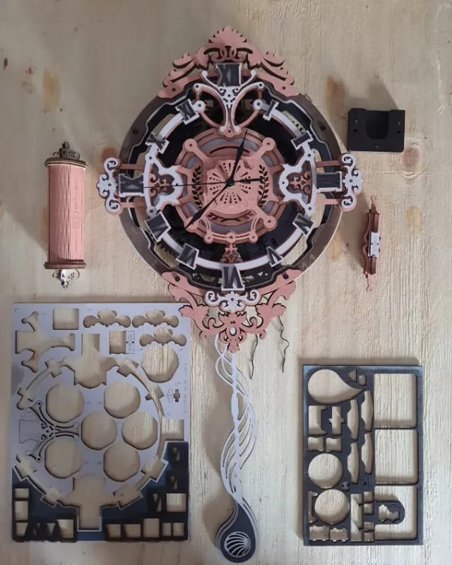 Customer photo review of Puzzle 3D Horloge murale romantique