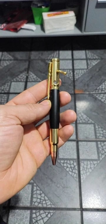 Customer photo review of Luxury Heavy Metal Ballpoint Pen