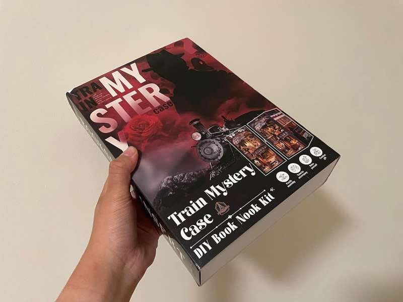 Customer photo review of Book Nook - Mystère dans le Train