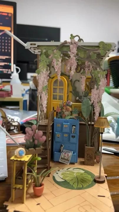 Customer photo review of Book Nook - Serre