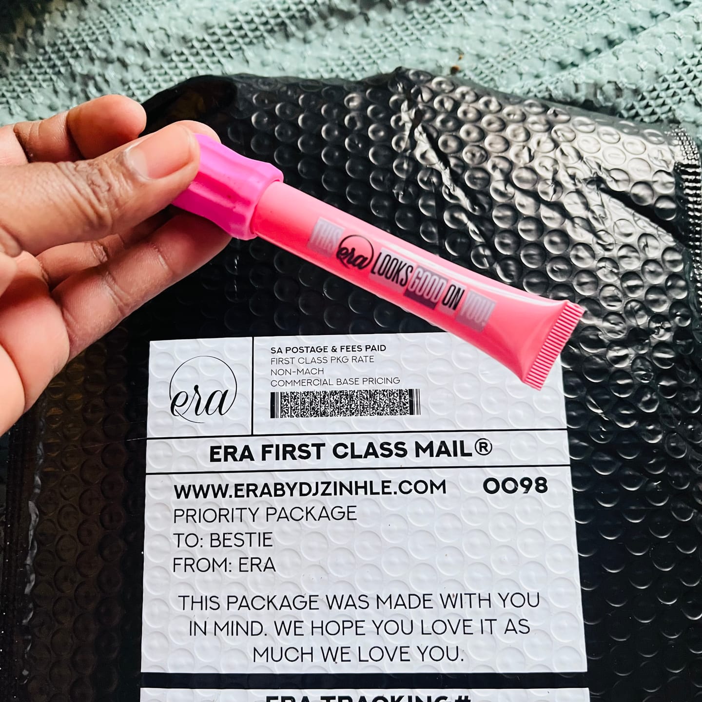 Customer photo review of Gloss On-The-Go Charm (30g)