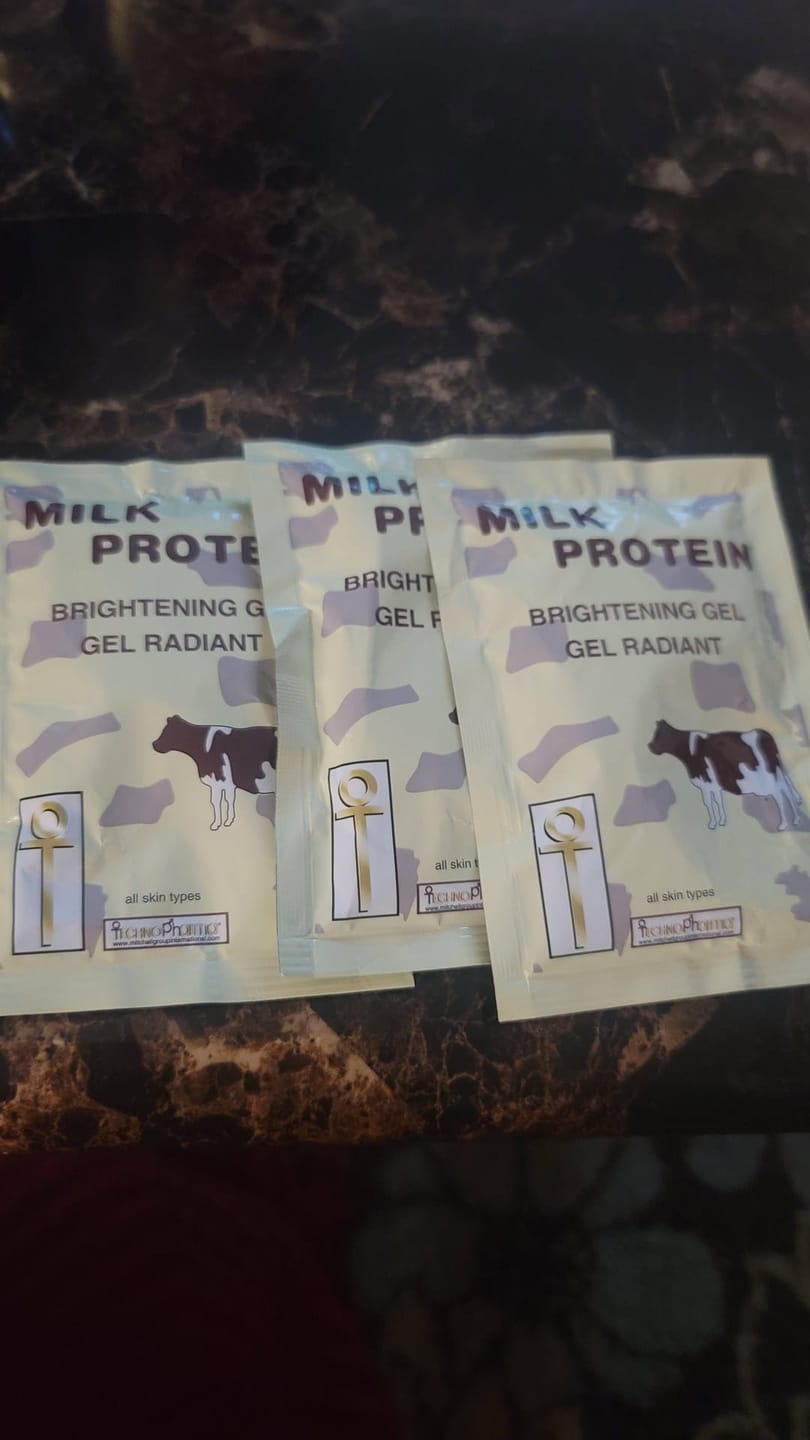 Customer photo review of Milk Protein Brightening Gel – Glow with Confidence (33g)