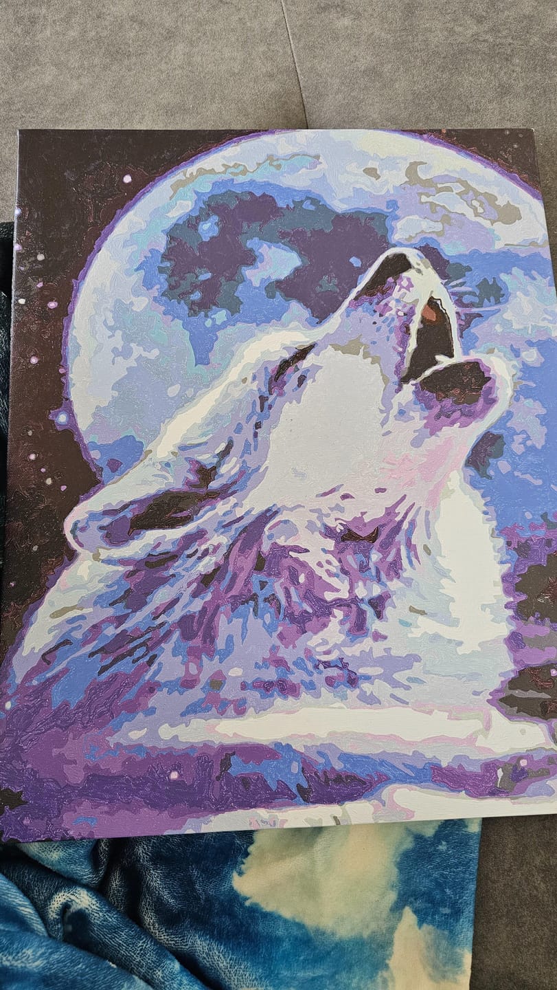 Customer photo review of Loup hurlant à la Lune