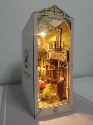 Customer photo review of Book Nook - Ville du Soleil