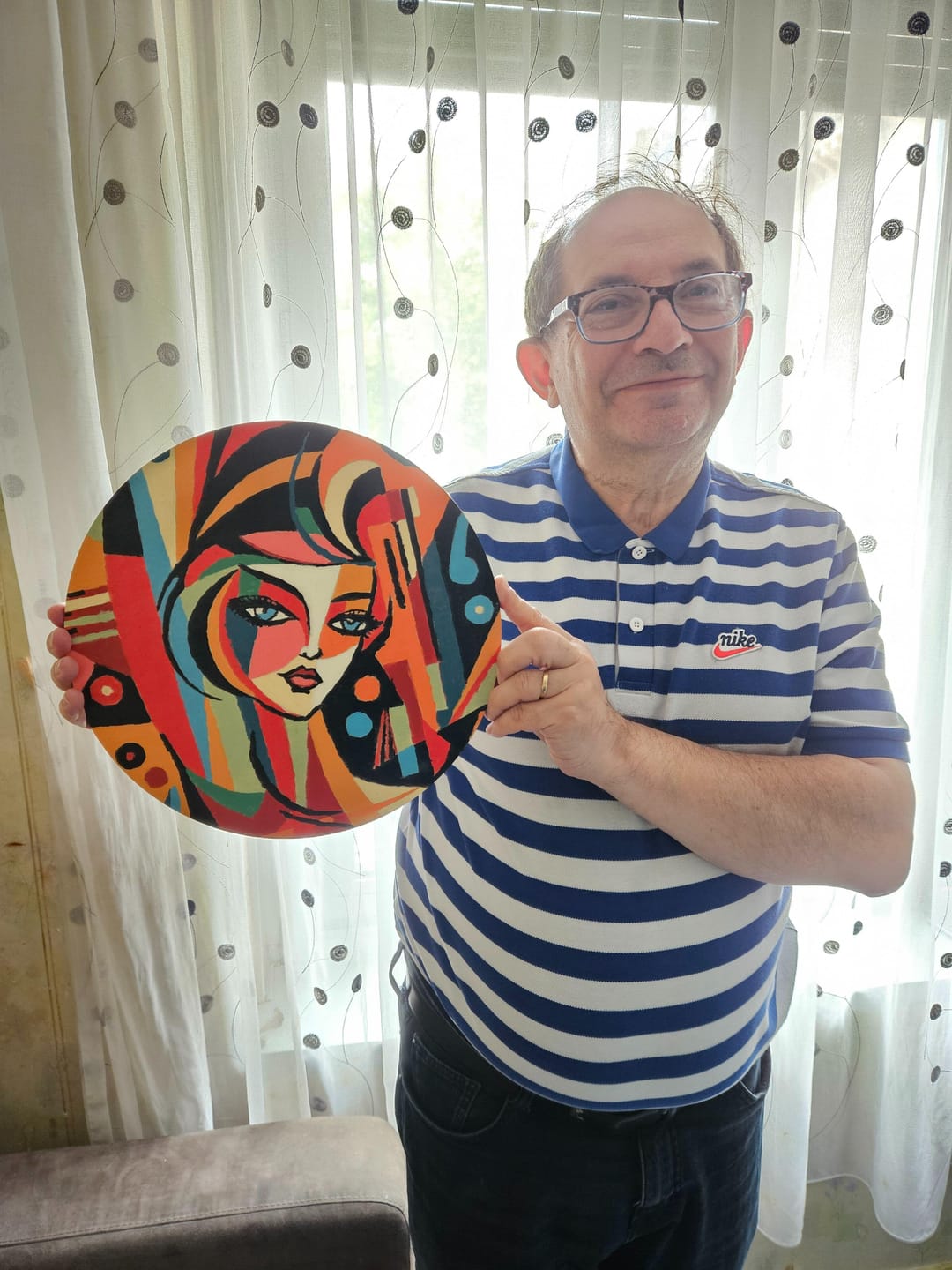 Customer photo review of Peinture par Numéro sur Disque en bois - Femme abstraite style Picasso