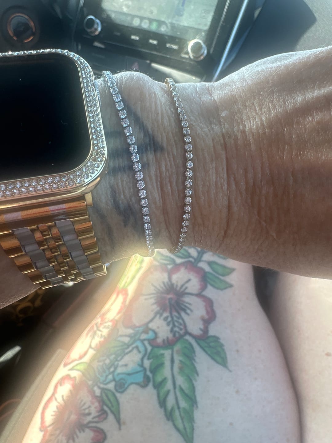 Customer photo review of Melly Adjustable Tennis Bracelet (Bundle)