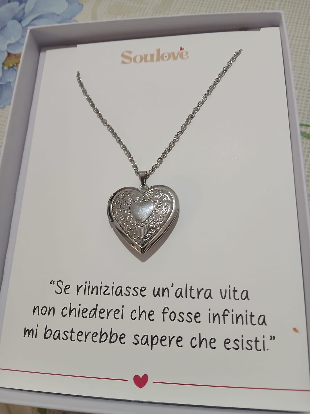 Customer photo review of Collana con Foto custodita nel Cuore e Dedica Personalizzata