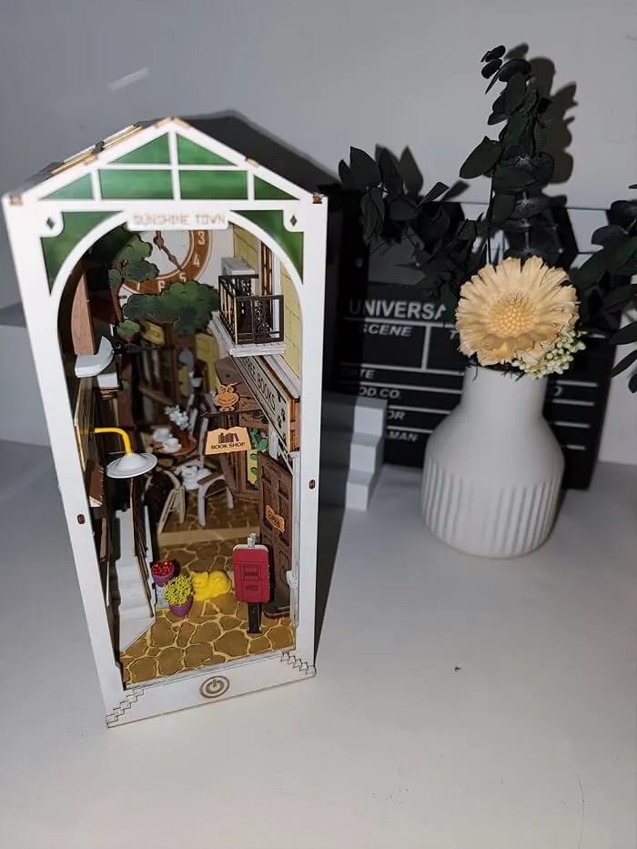 Customer photo review of Book Nook - Ville du Soleil