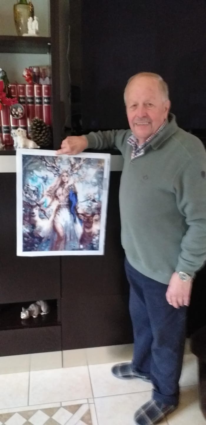 Customer photo review of Broderie Diamant - La Reine des Rennes