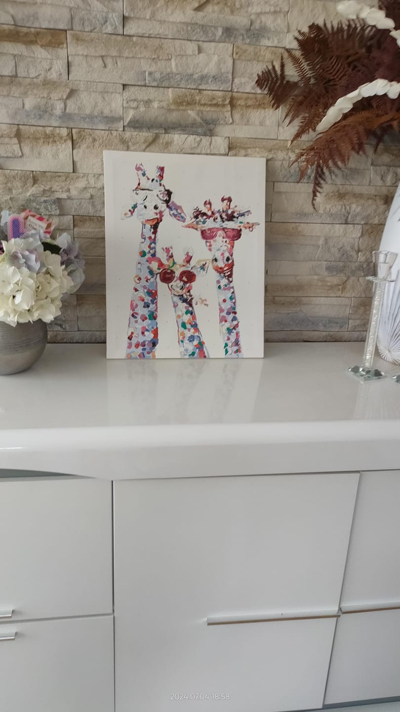 Customer photo review of Famille Girafes Pop art