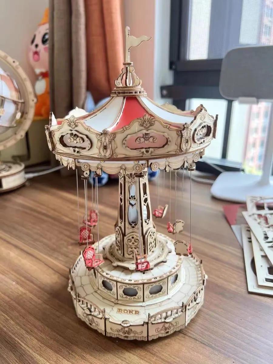 Customer photo review of Puzzle 3D Manège à chaises volantes