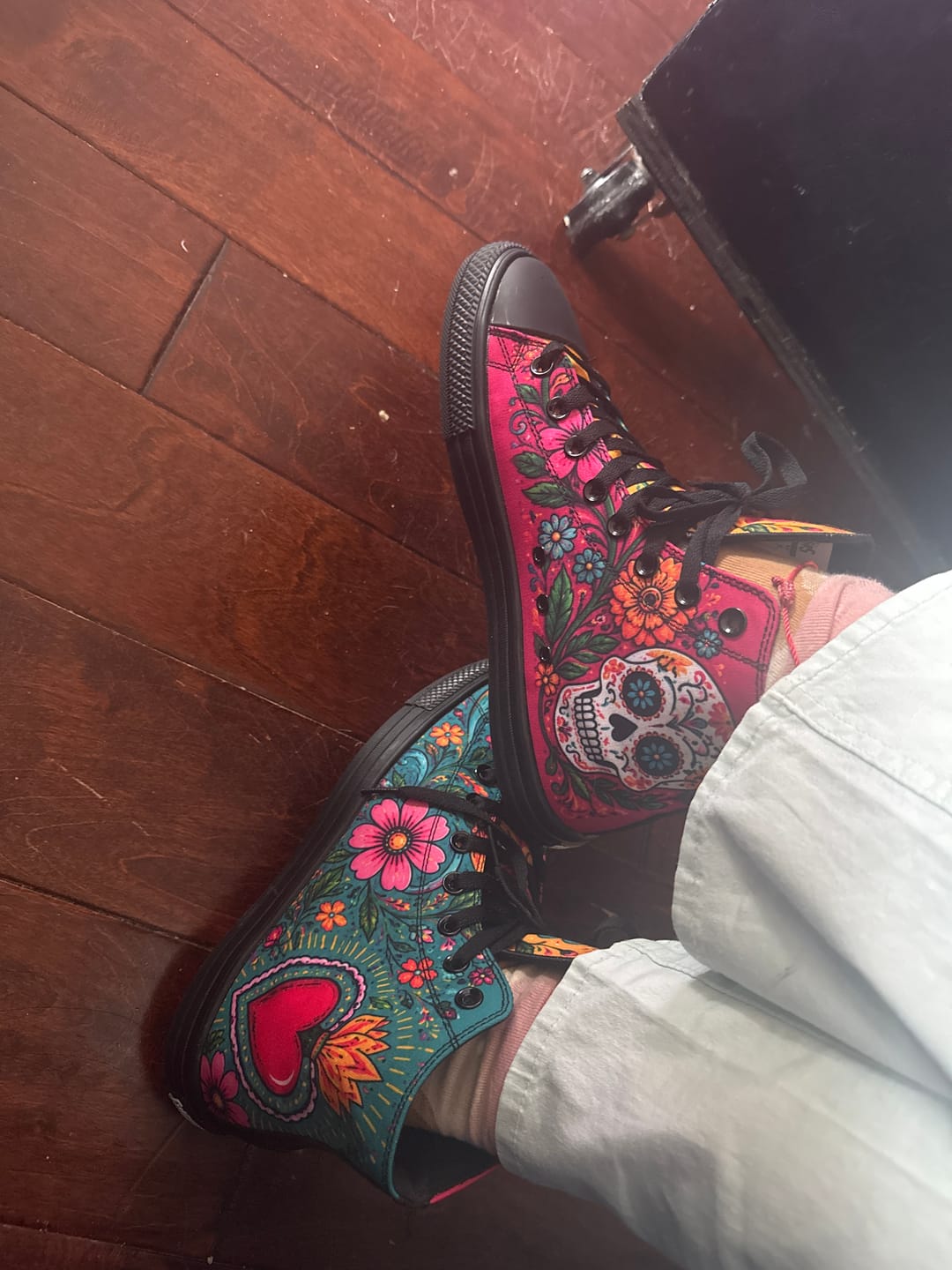 Customer photo review of Corazón Y Calacas High Tops ( Black or White Sole )