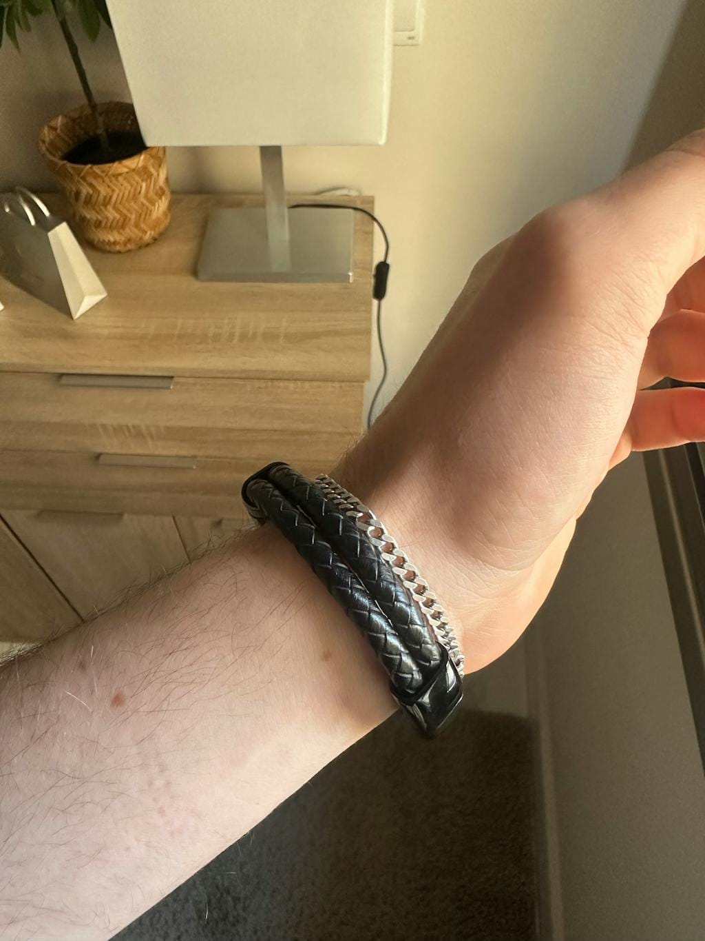 Customer photo review of Bracciale in Pelle con Perle Incise