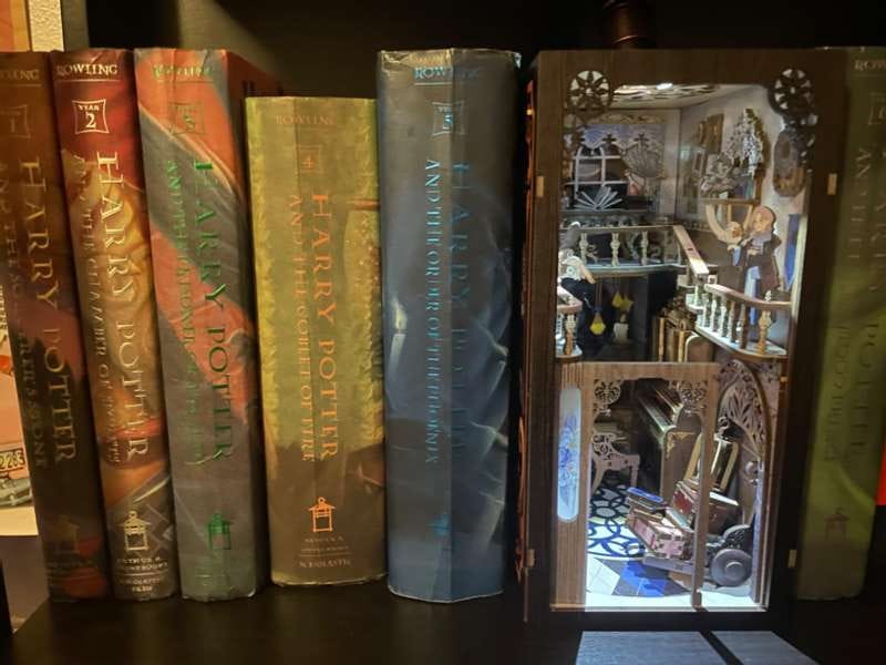 Customer photo review of Book Nook - La Salle Commune de la Nébuleuse