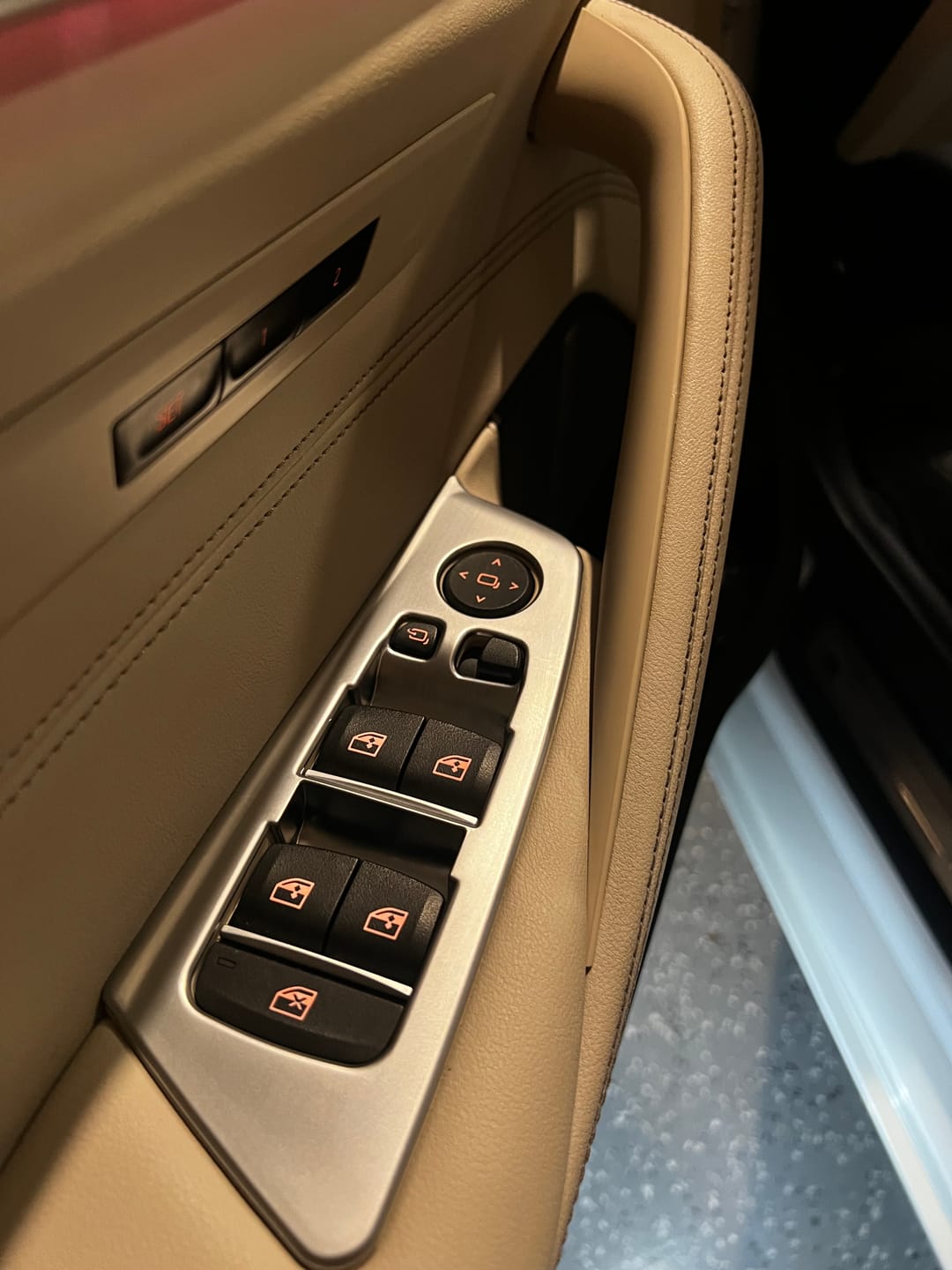 Customer photo review of BMW 5 Series G30/G31 (2017–2022) Interior Door Handle Cover Trim Set – 2PCS Compatible with F90 M5 520d 530i 540i M550i | SPCRSO