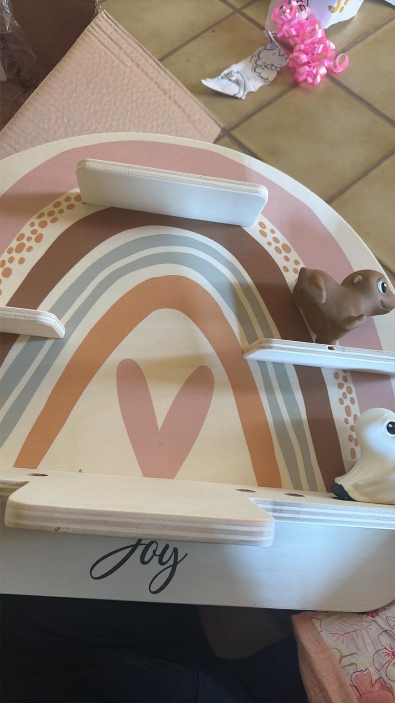 Customer photo review of Étagère pour Toniebox personnalisée – Arc-en-ciel 2