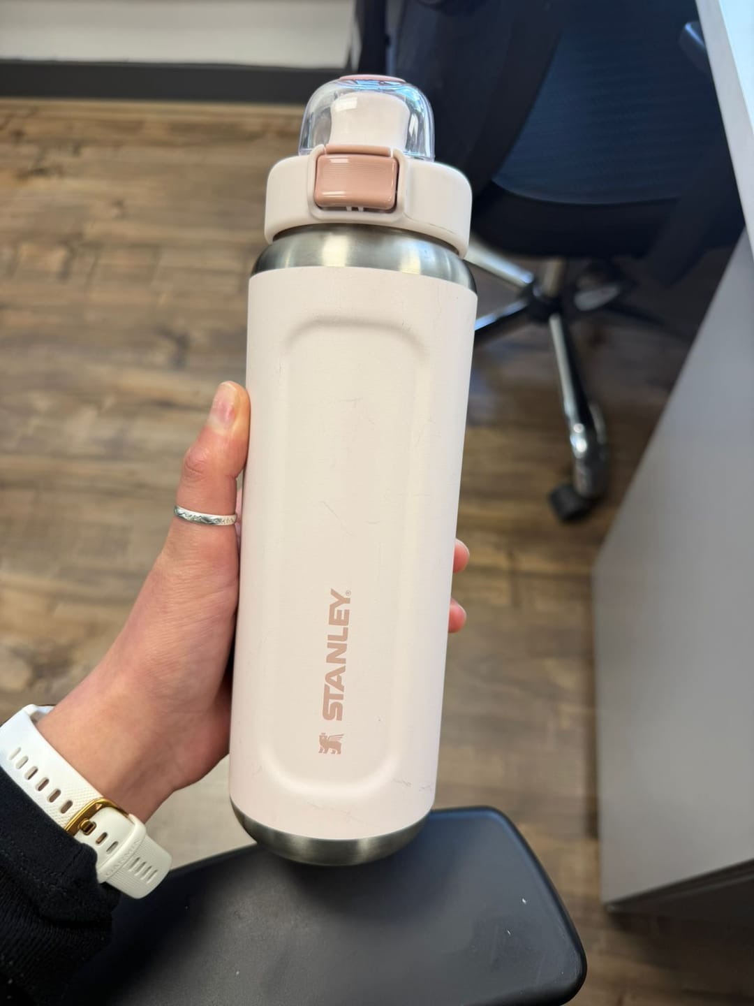 Customer photo review of Botella Wellspring Rose Quartz | 710 ml