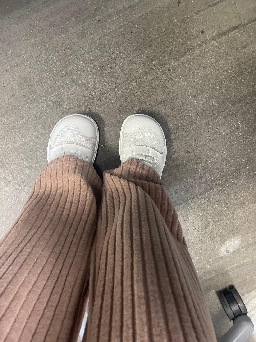 Customer photo review of Briar - Wide Toe Sneakers