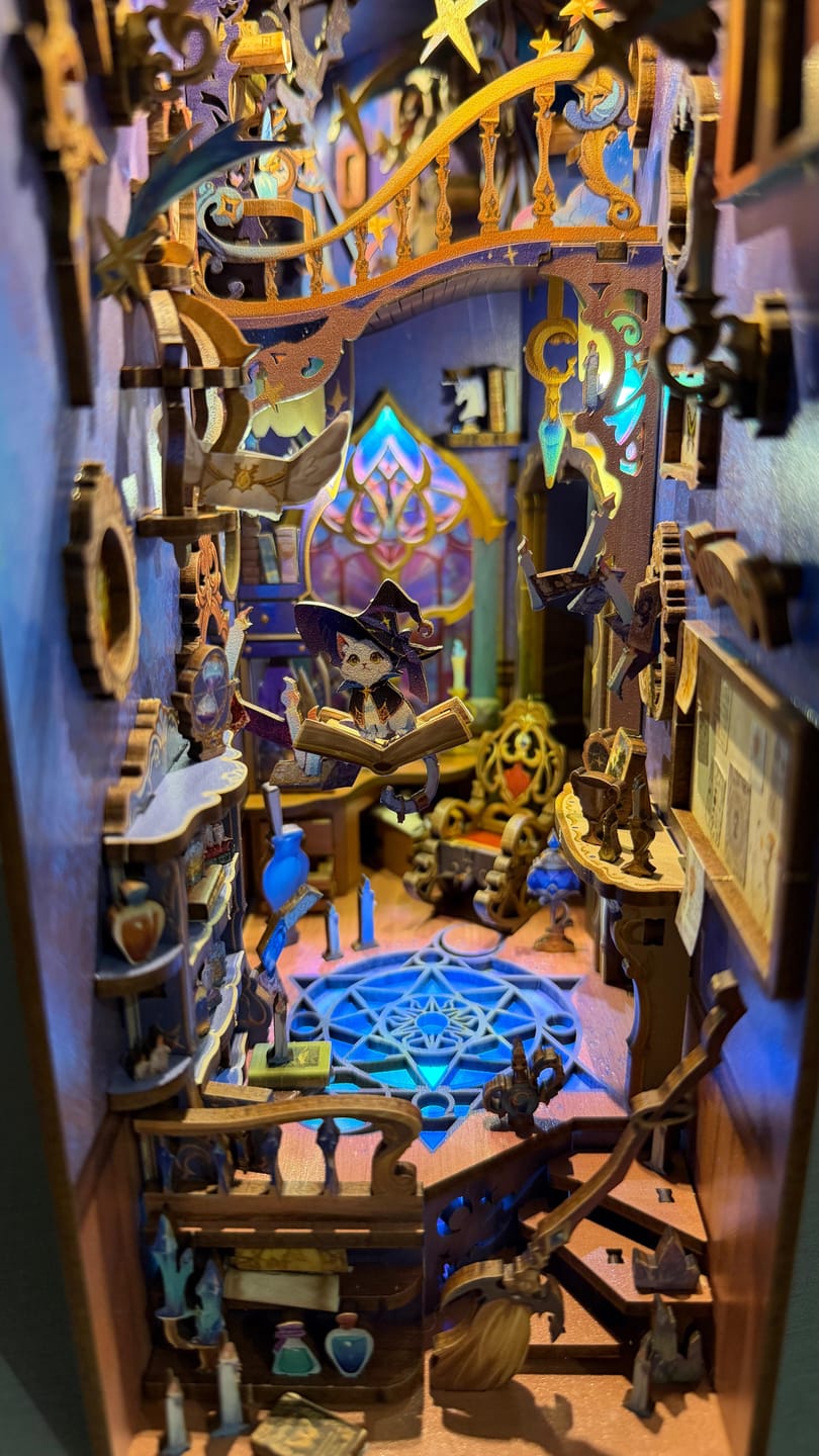 Customer photo review of Book Nook - Salle des Étoiles Magiques