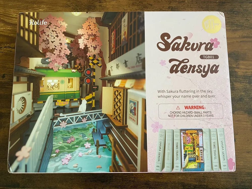 Customer photo review of Book Nook - Sakura Densya