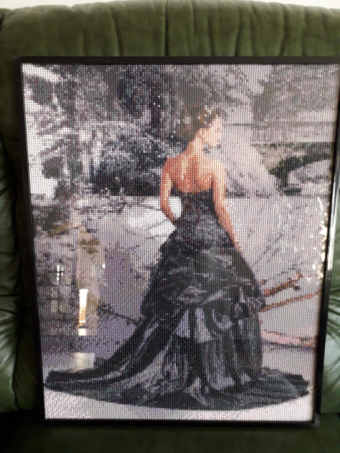 Customer photo review of Broderie Diamant - Femme à la Robe rouge