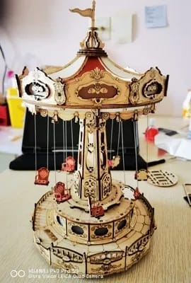 Customer photo review of Puzzle 3D Manège à chaises volantes
