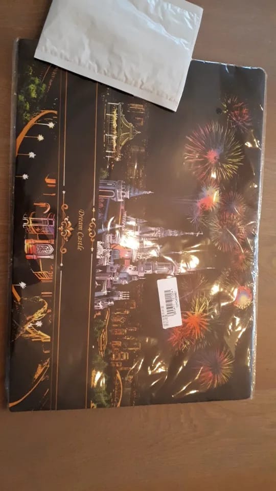 Customer photo review of Peinture à gratter - Chateau magique