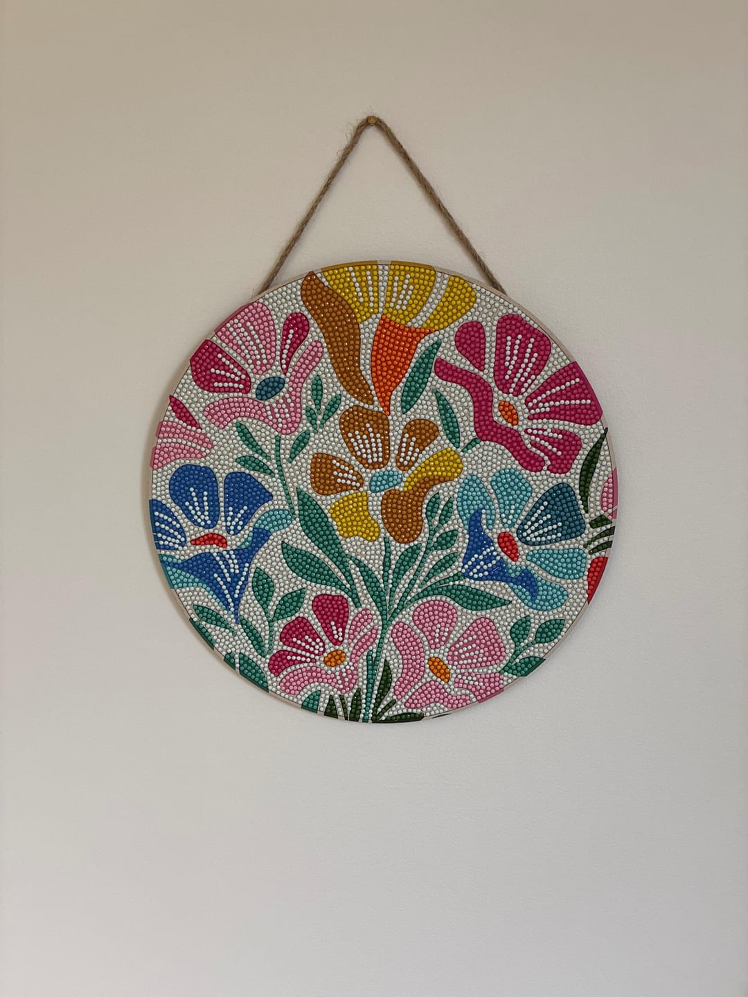 Customer photo review of Diamond Painting sur Disque en Bois - Motif floral coloré