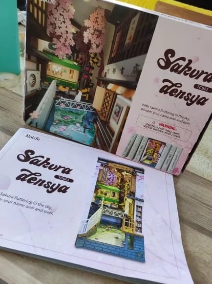 Customer photo review of Book Nook - Sakura Densya