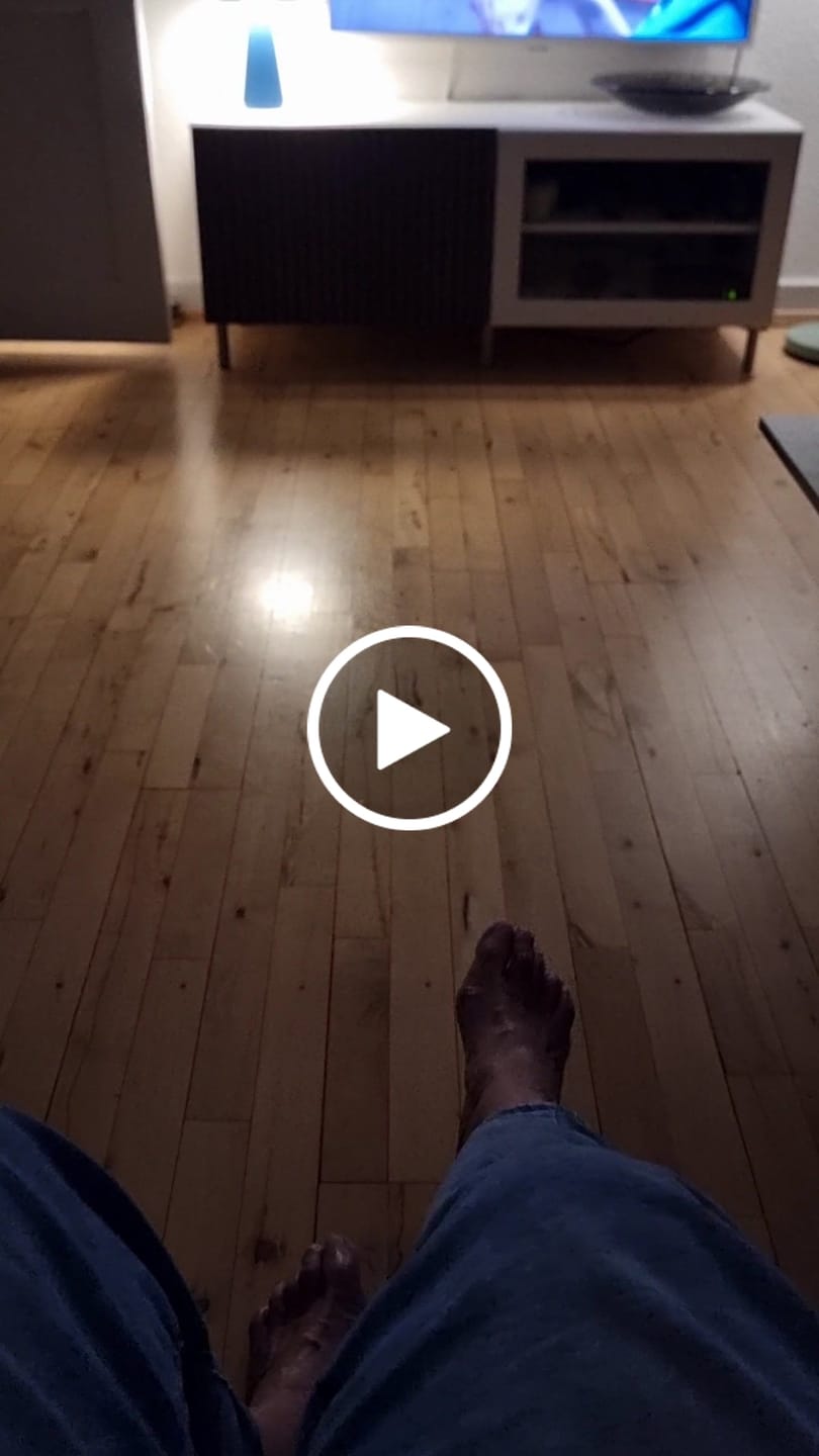 Customer video review of Tynde støttestrømper