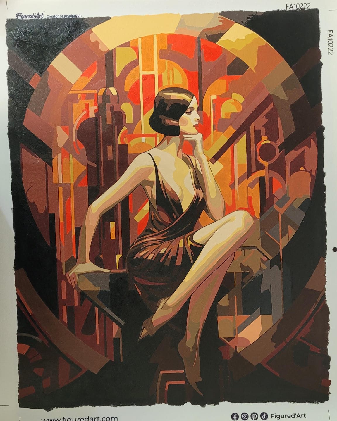 Customer photo review of Femme assise Art Déco
