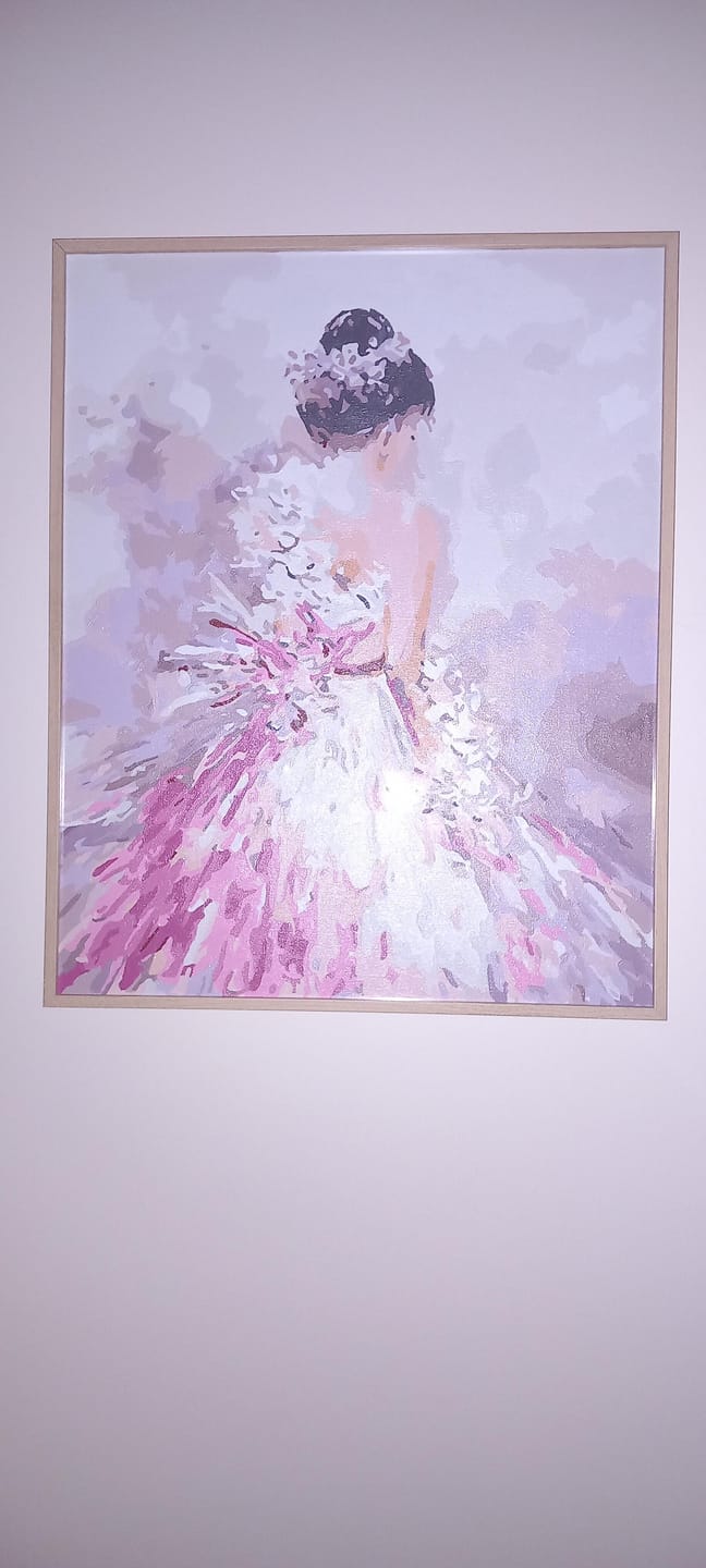 Customer photo review of Jolie femme de dos